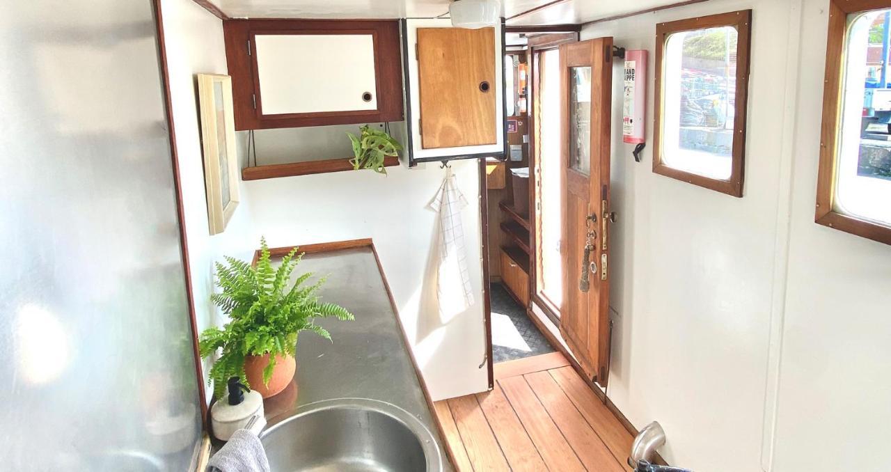 Varra Water - Unique Boat Accomodation - Bornholm - Fjaelstavn Nexo Exterior photo