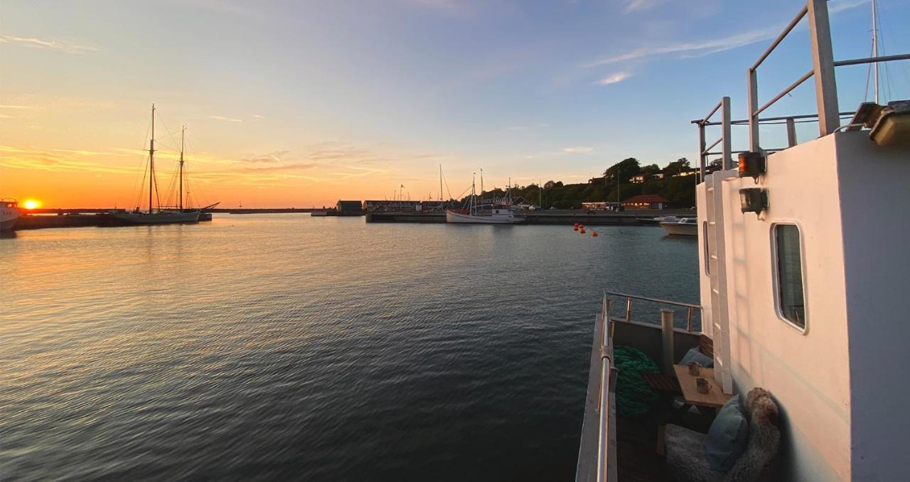 Varra Water - Unique Boat Accomodation - Bornholm - Fjaelstavn Nexo Exterior photo